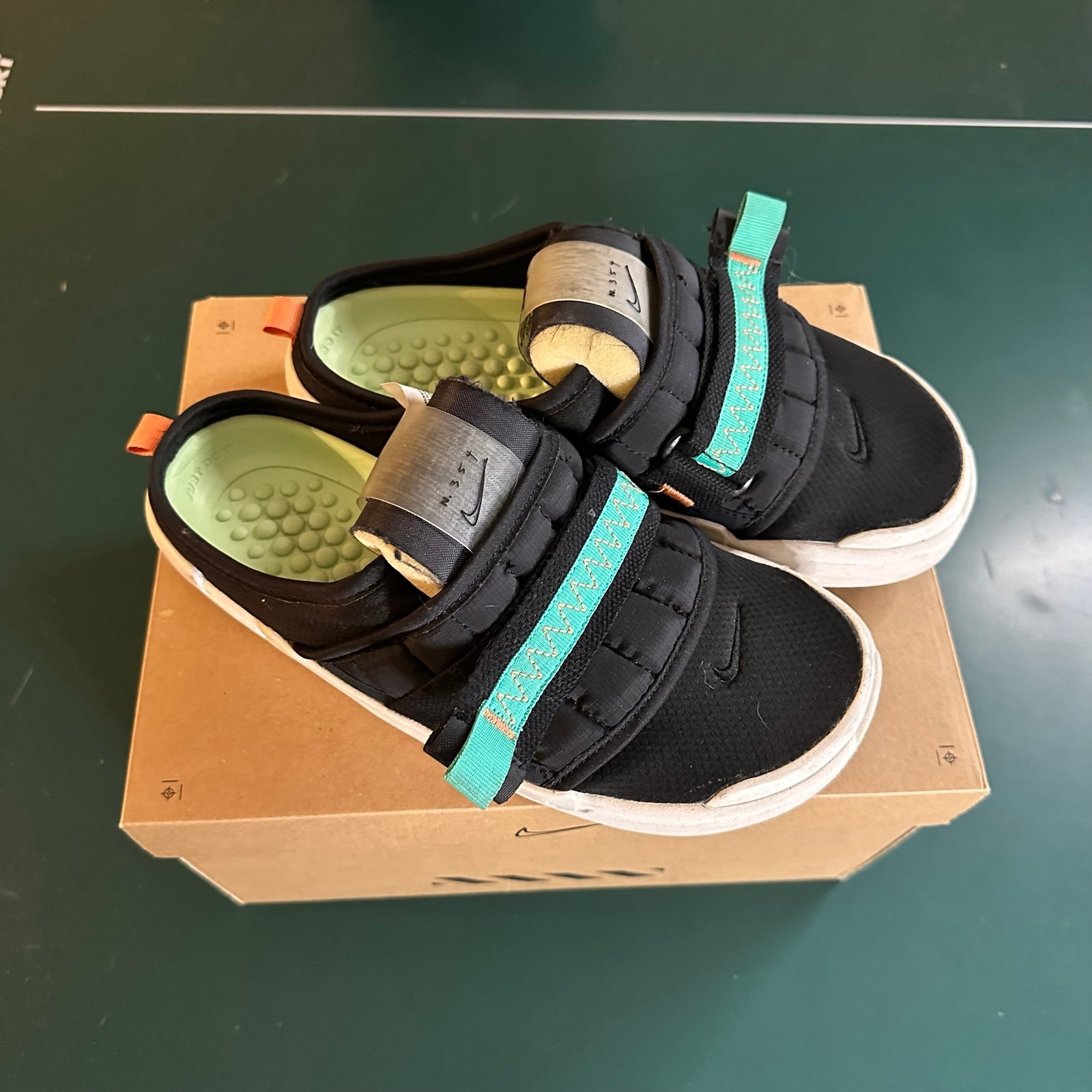 Nike Offline Black Menta, Sz 8, Worn