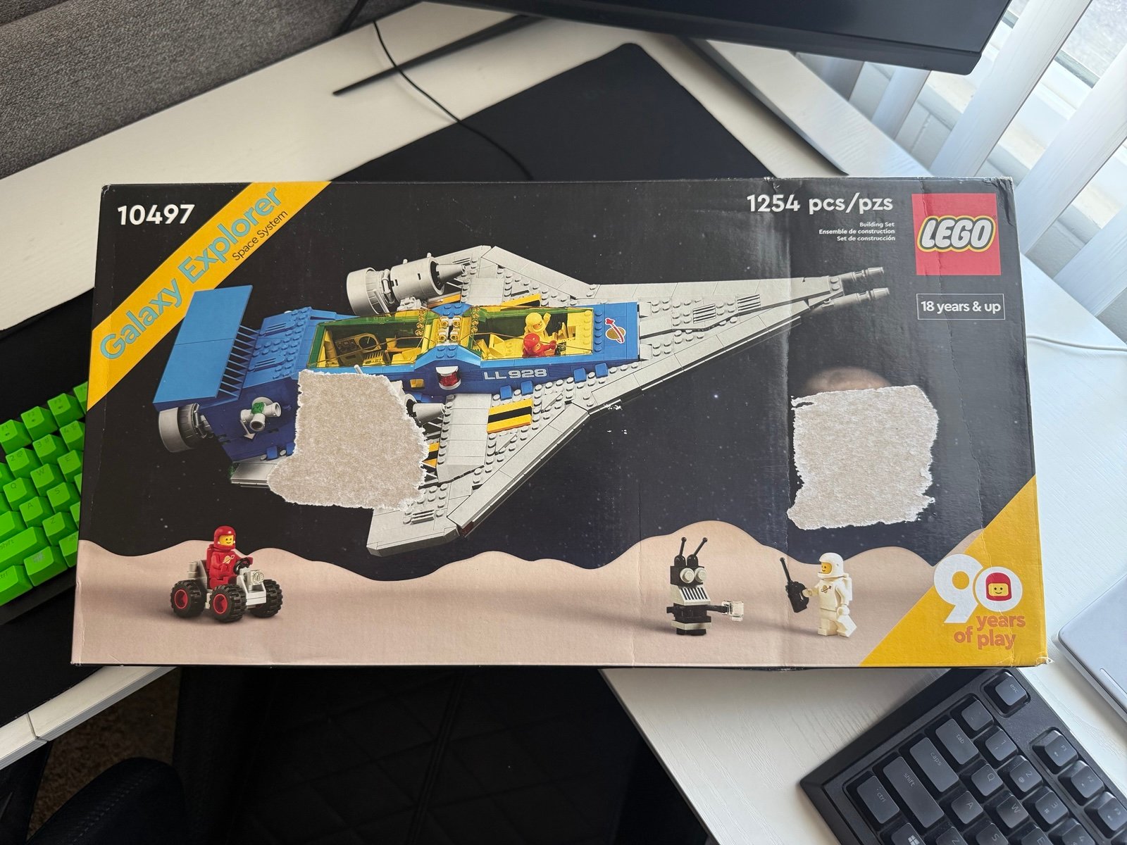 LEGO Galaxy Explorer Space System (10497) 90th Anniversary NEW