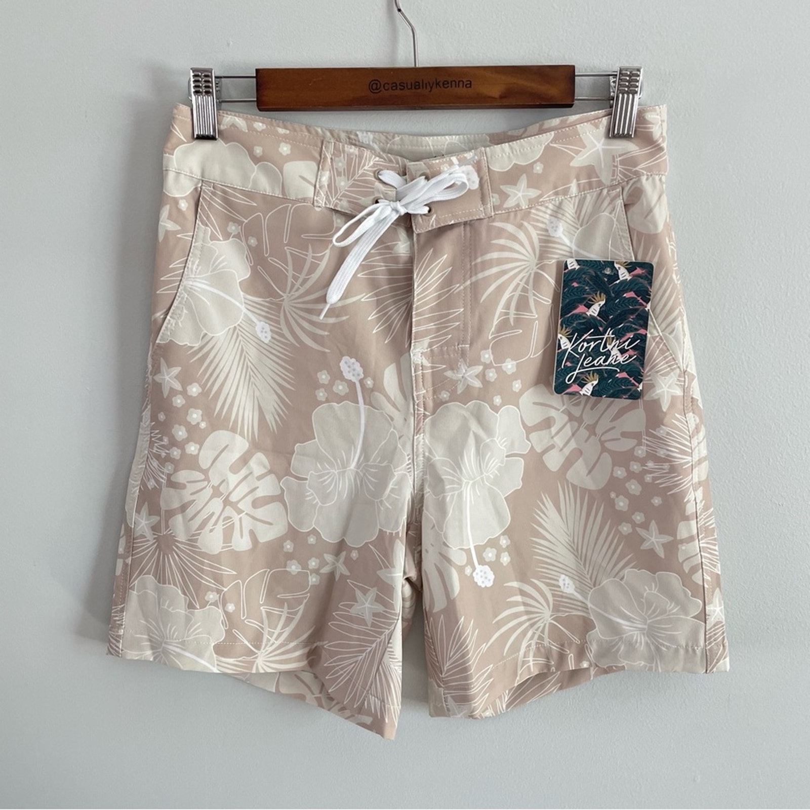 Kortni Jeane | NWT Men’s Hawaiian Floral Hibiscus Board Shorts Swim Trunks Beach