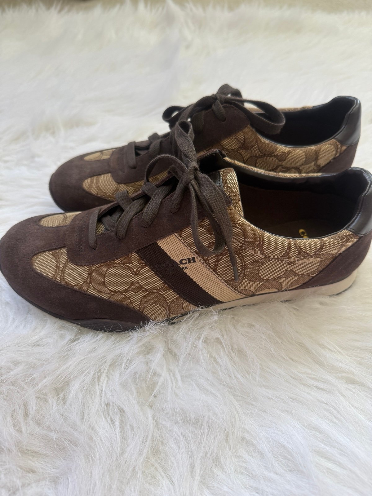 NWOB Coach Signature Monogram sneakers size 10