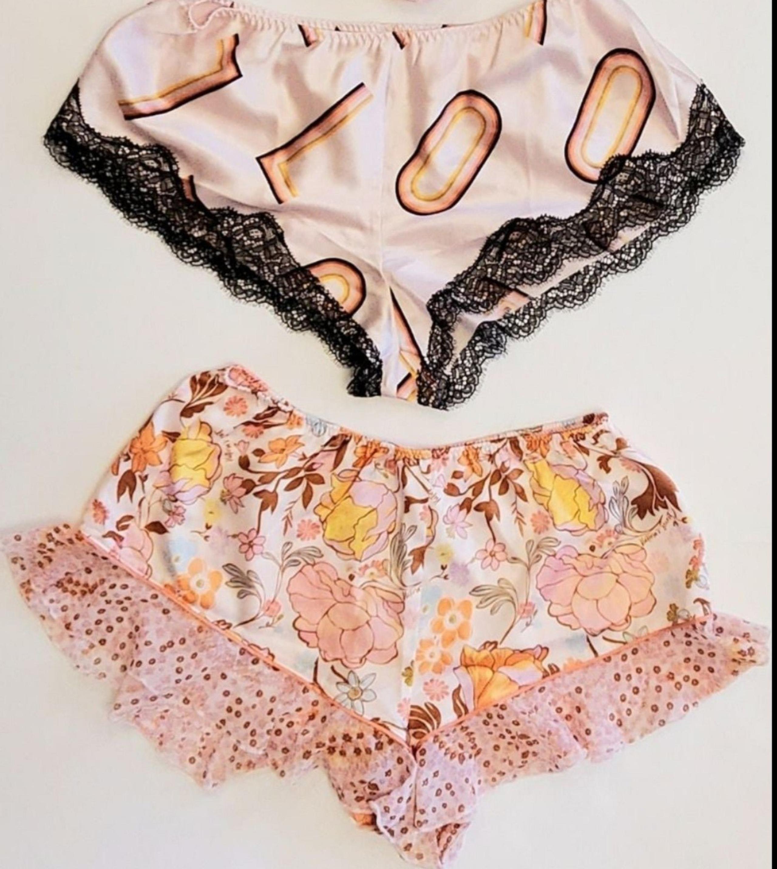 2 Victoria's Secret SLEEPWEAR SATIN PAJAMA SHORTS size XS NEW
