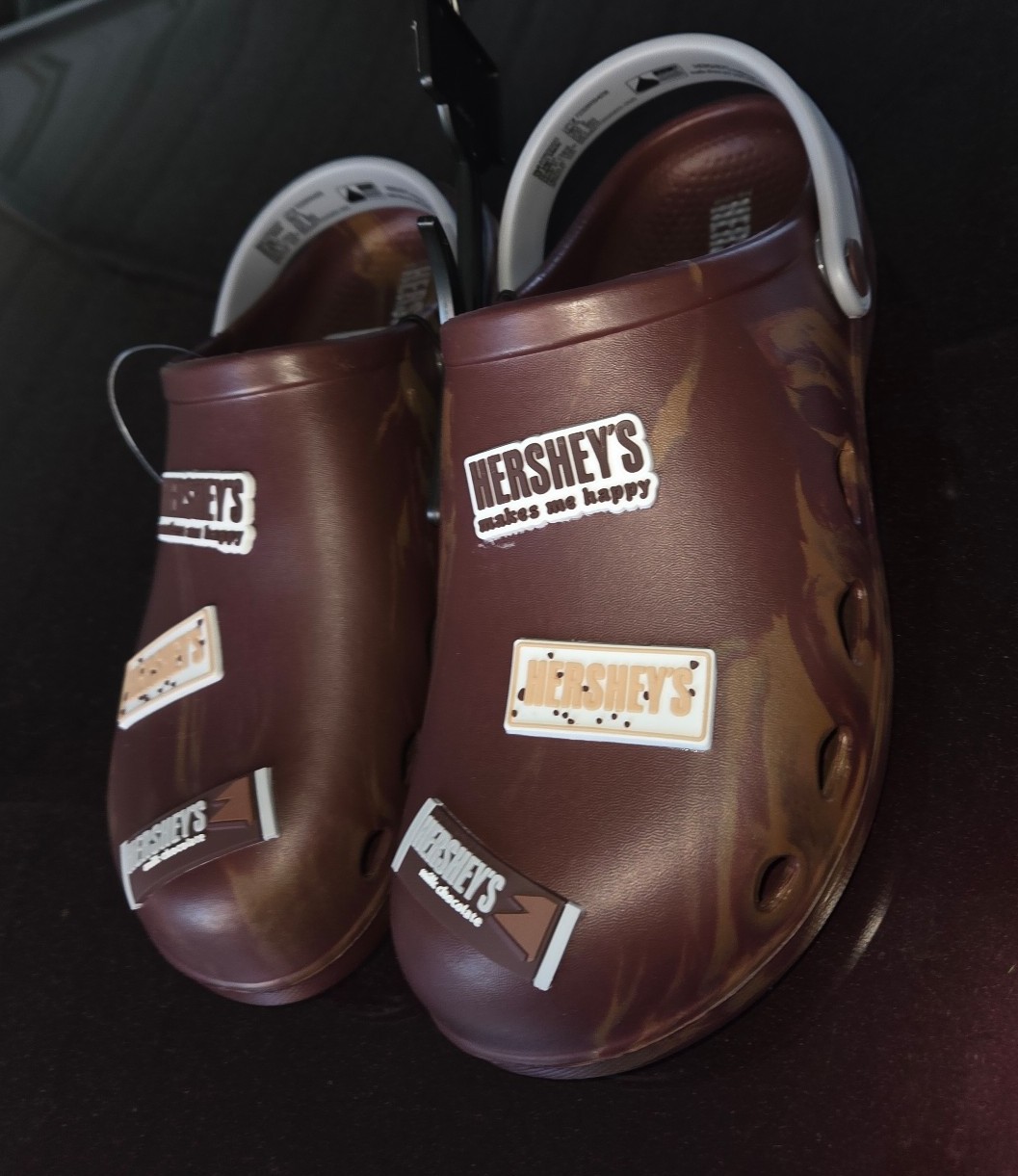 Authentic HERSHEY’S slipon clog shoes Size Mens 6 /EURO 38.5 Wmns 7.5 unisex New