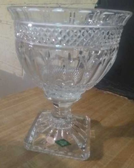 Vintage Crystal bowl with pedistool