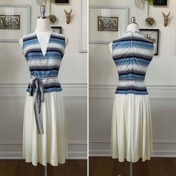 Vintage 60s Blue Variegated Stripe Sleeveless Dress S