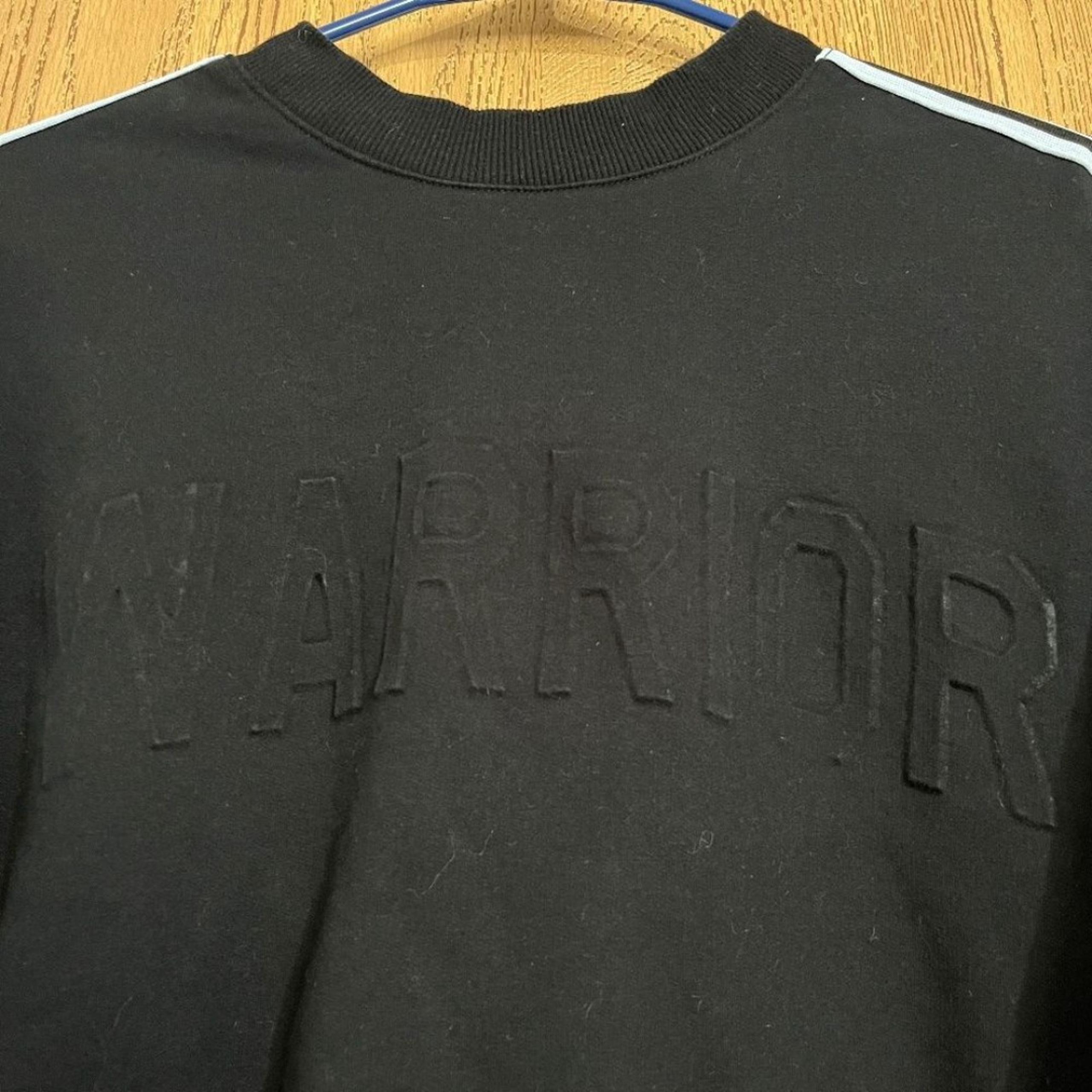 Womens/Big Girls’ Black & White “WARRIOR” Long Sleeve Cropped Seweatshirt  Sz-S
