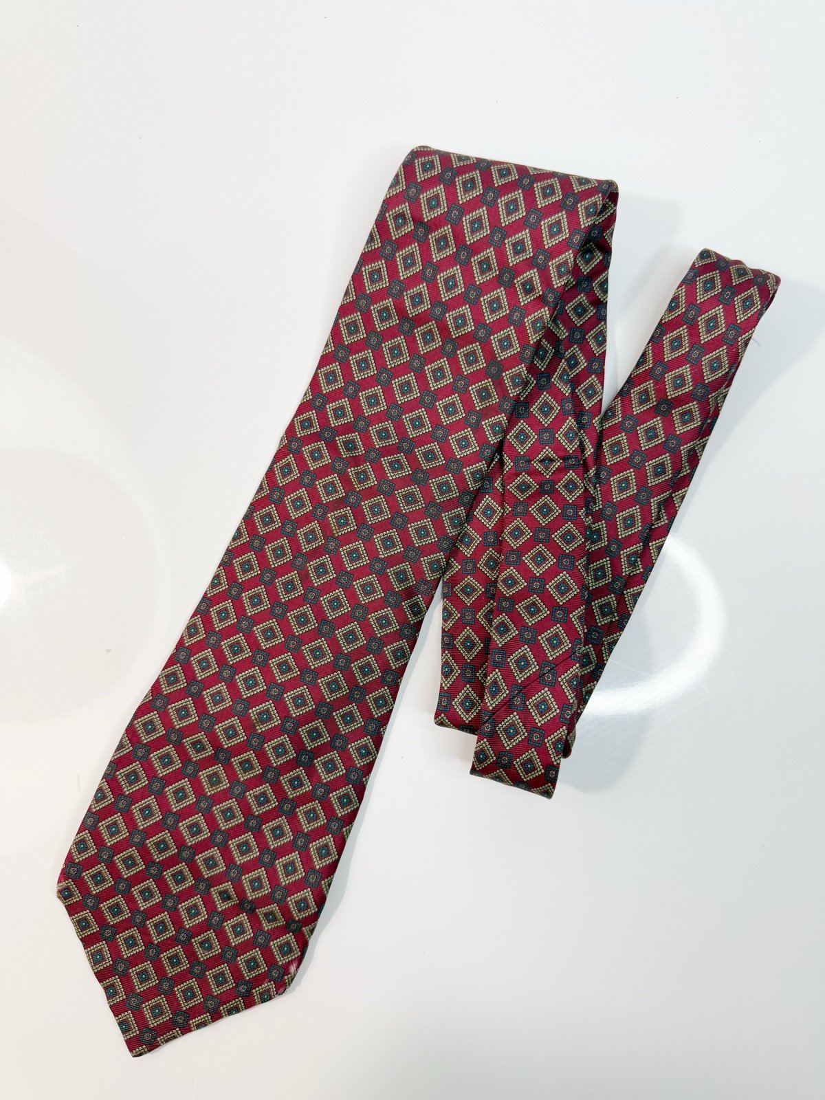 YSL Yves Saint Laurent 100% Silk Tie