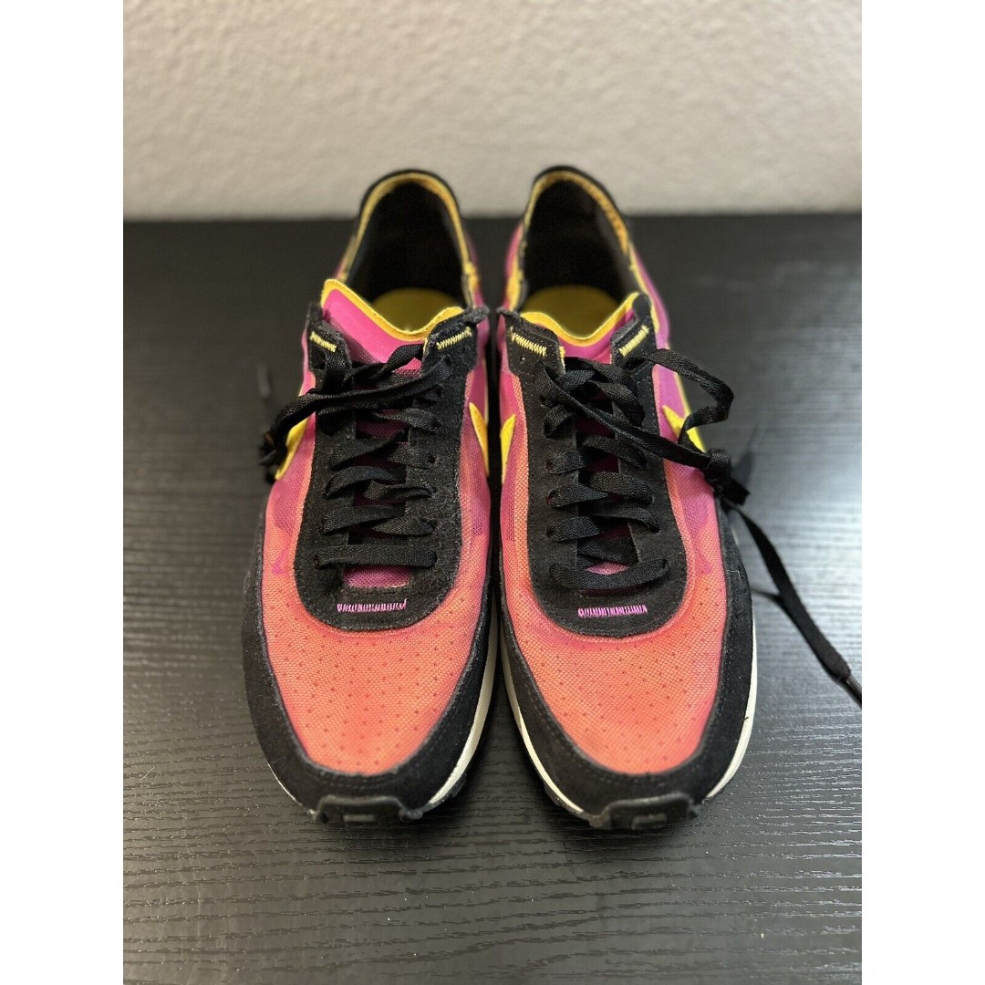 Nike Waffle One Active Fuchsia University Gold Black Men's DA7995-600 Sz 9.5