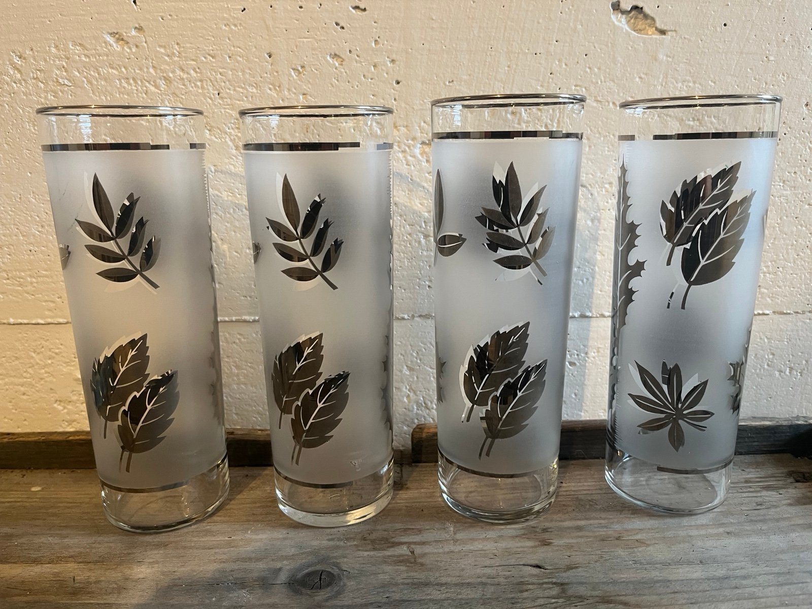 Libbey Tom Collins Glasses Frosted Silver Foliage, MCM bar ware, Silver Leaf (4)