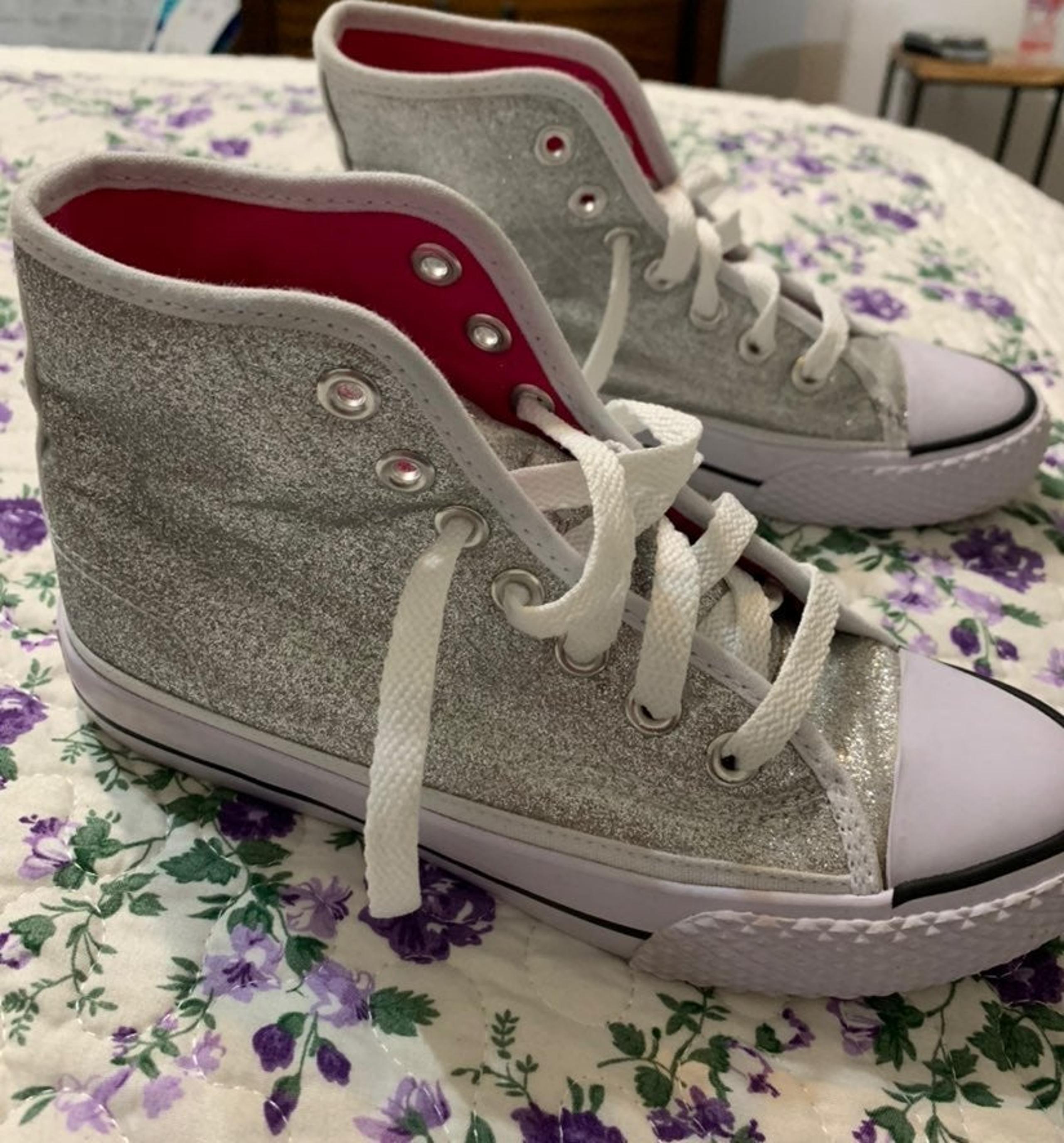 Jojo Silver Sneakers