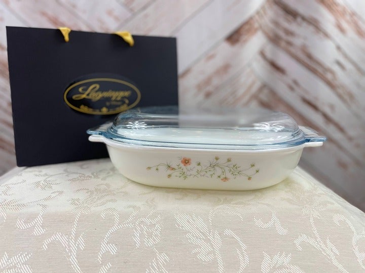 Pyrex JAJ Emily / Spring Garden Oblong covered dish