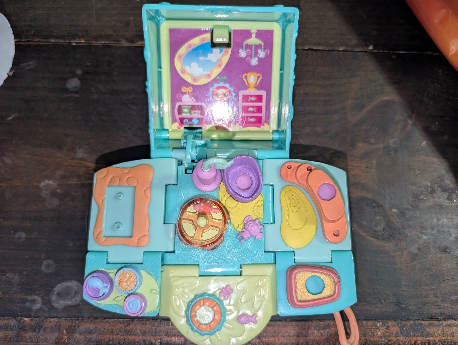 Littlest pet shop
