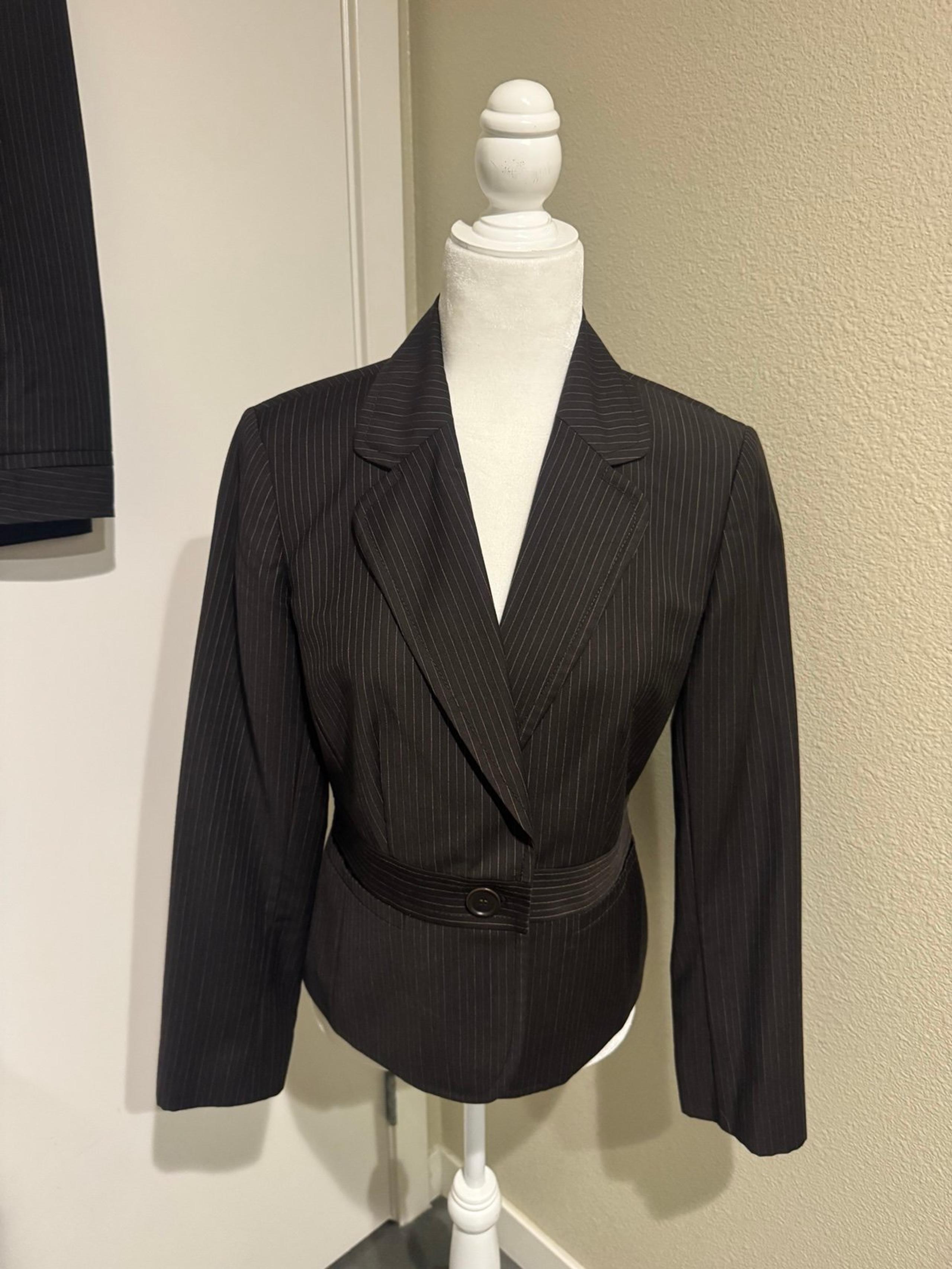 Loft by Ann Taylor women’s suit