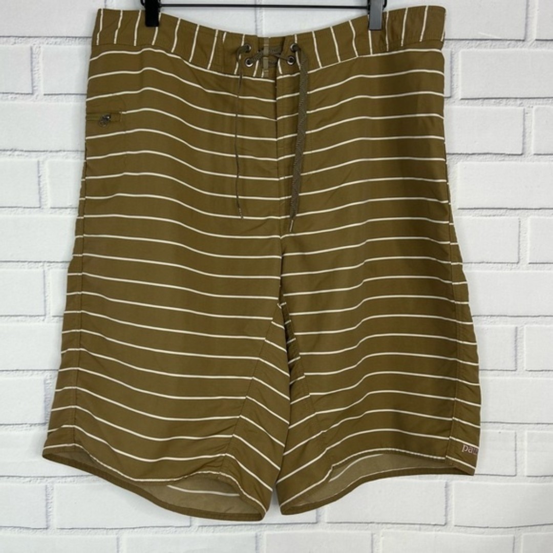 Patagonia Mens Wavefarer Stripe Board Shorts size 38