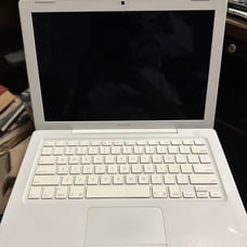 MacBook 2011