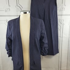 NWT Scoop 2 Piece Navy Pinstripe Business Suit XS