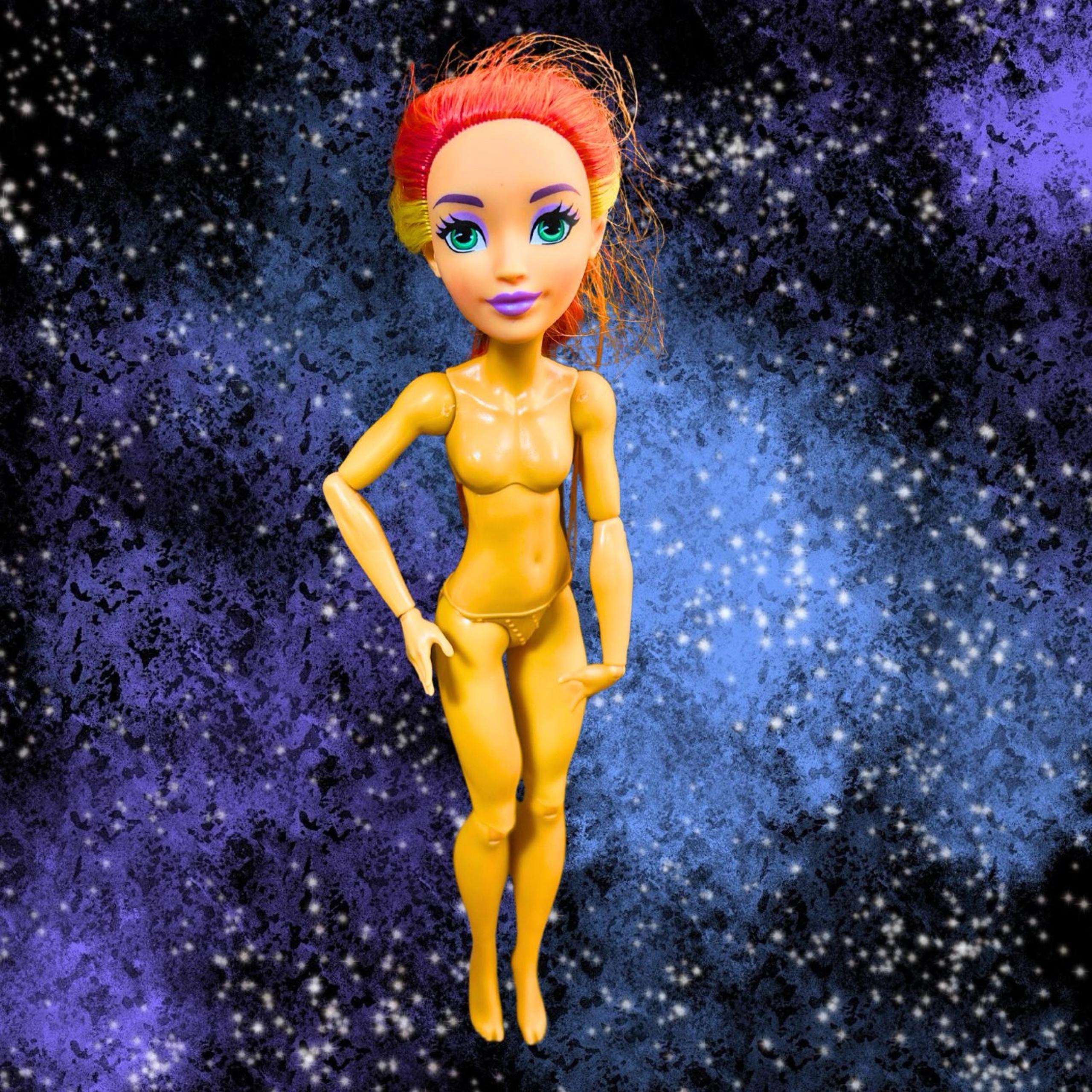 Mattel DC Comics Super Hero Girls Starfire Fashion Doll, 2015, Articulated, Nude