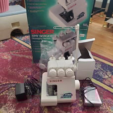 Singer Tiny Serger Overedging Machine Model TS380ALike New