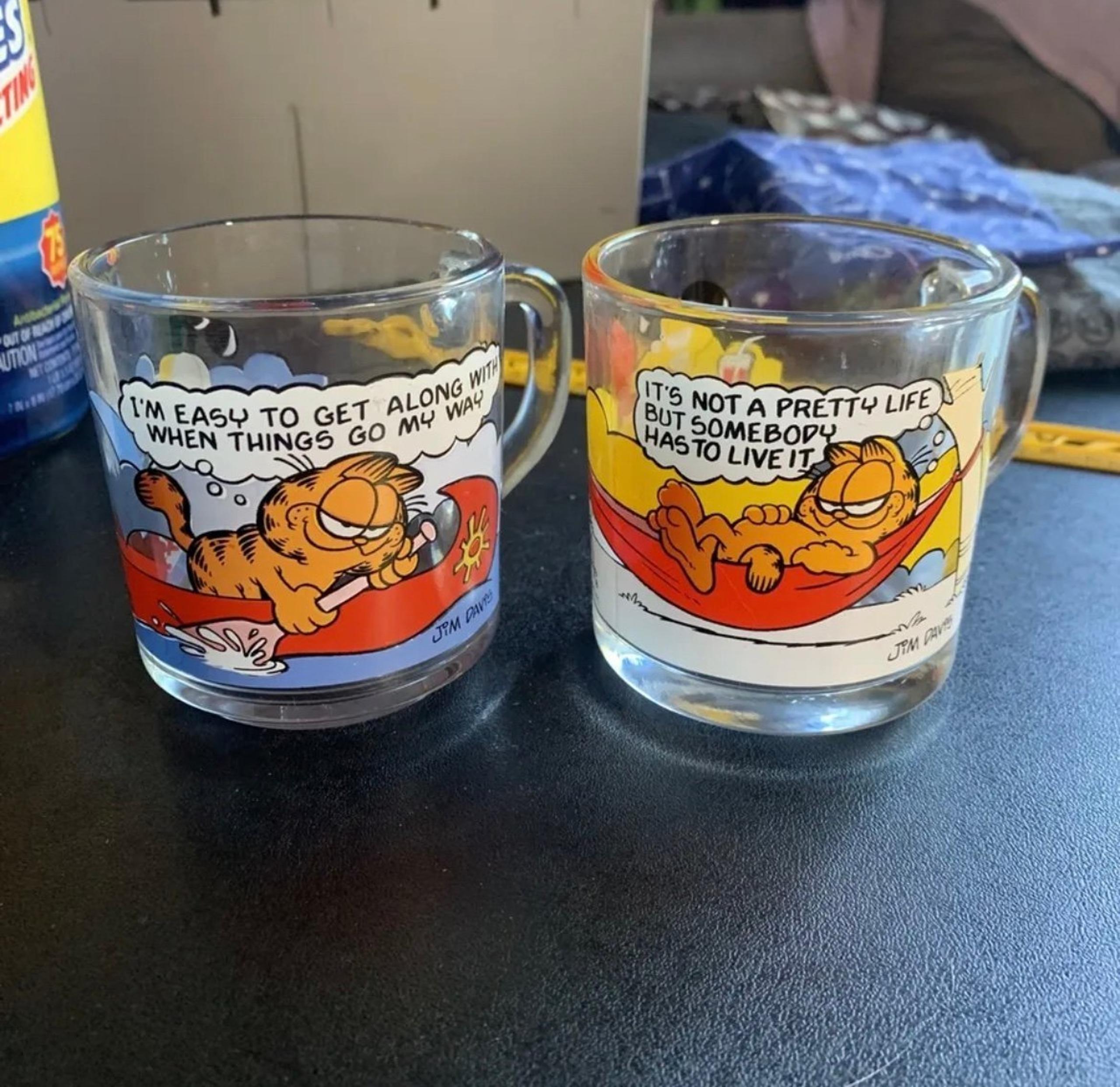 Lot Of 2 Vintage 1978 McDonald’s Garfield And Odie Glass Coffee Mugs Jim Davis