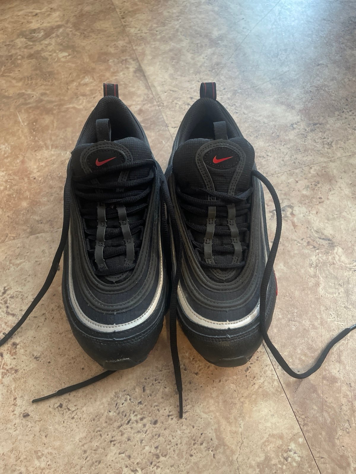 Boys shoes