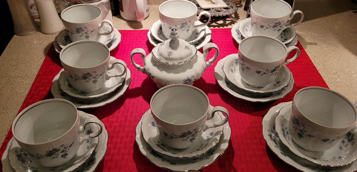 Traditions Fine China made in Thailand for Johann Haviland China Corporation
