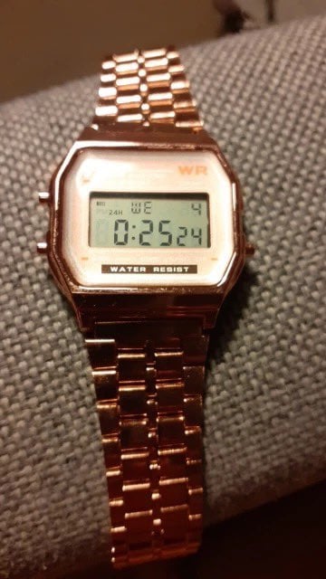 VINTAGE DIGITAL WATCH