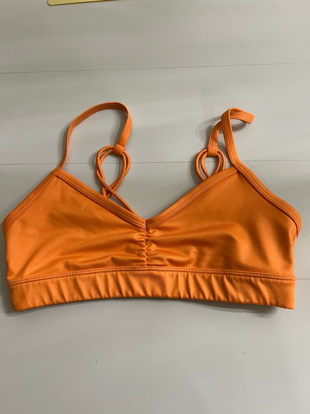 Alo yoga sports bra