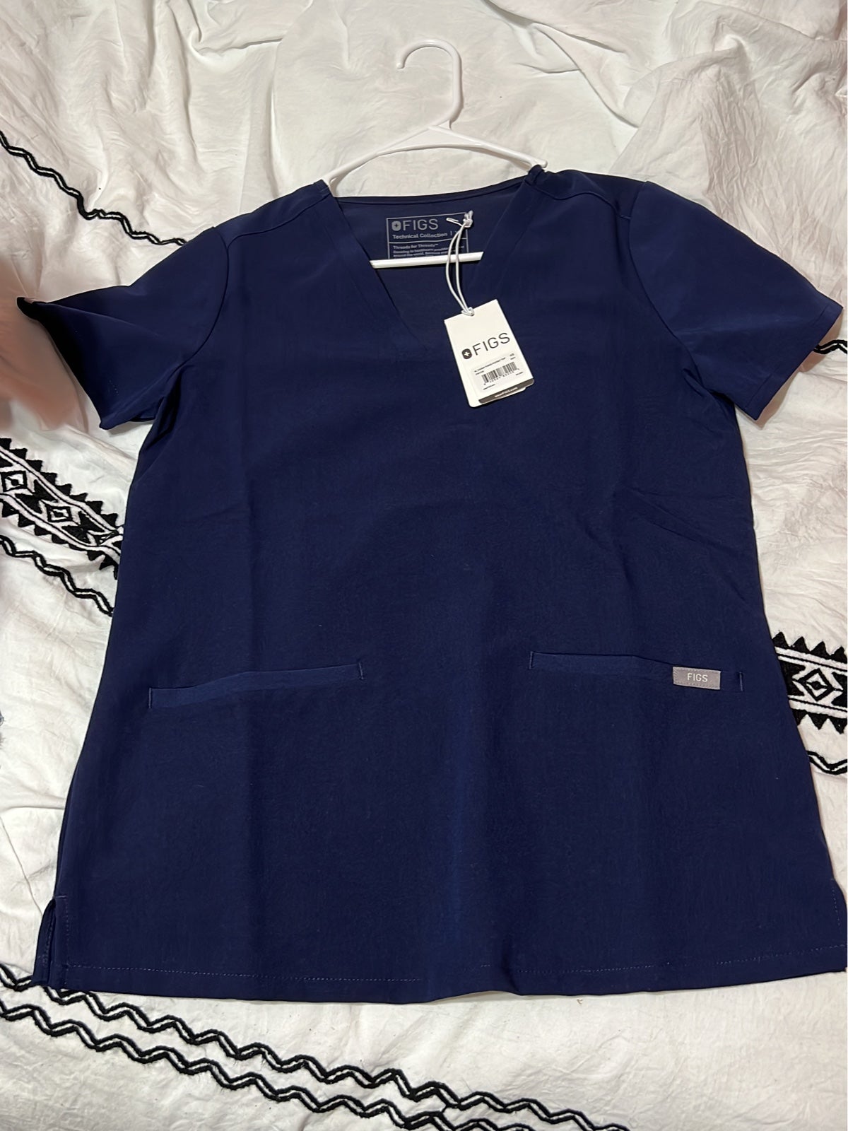 figs top xs navy NWT