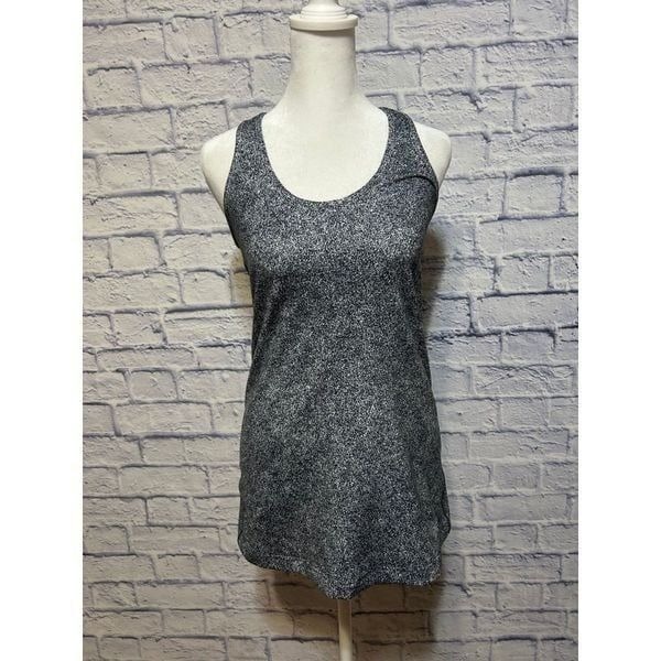 Lululemon Cool Racerback II Mini Splatter White Black No size dot. Approx measur