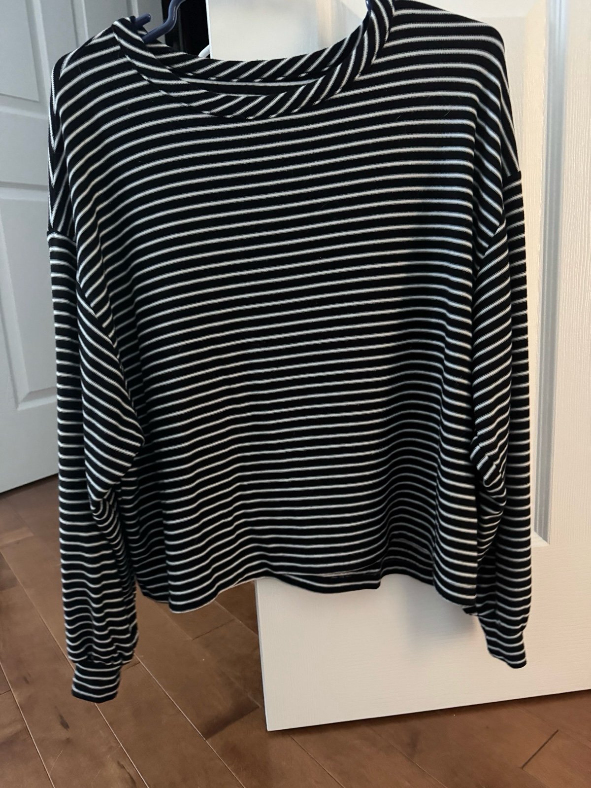 Chaser size XS striped long sleeve shirt