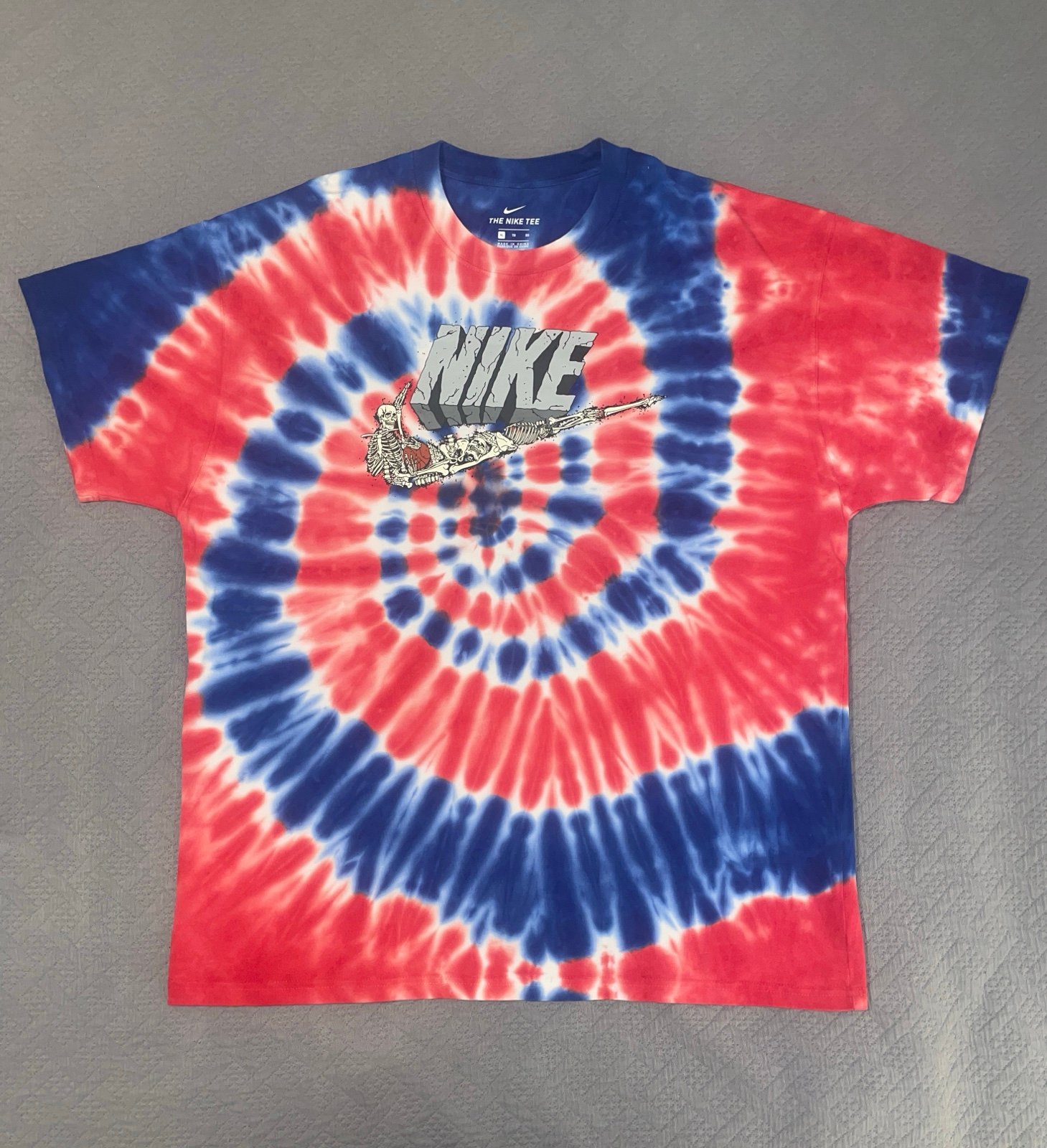 Nike Men’s Exploration Series Tie Dye Skeleton Swoosh T-Shirt XL