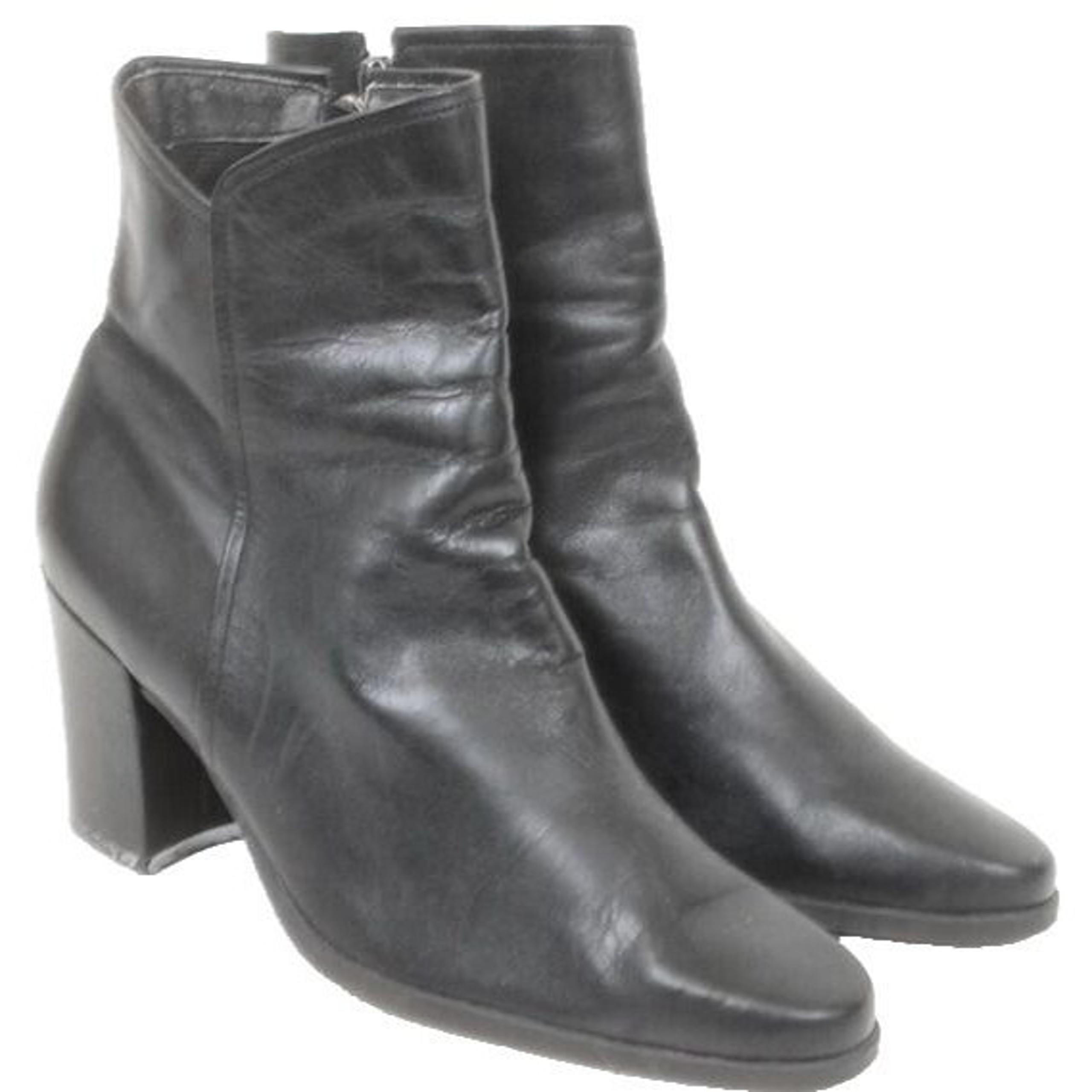 Enzo Angiolini Begany Ankle High Black Soft Leather Side Zip Boot Womens 9.5