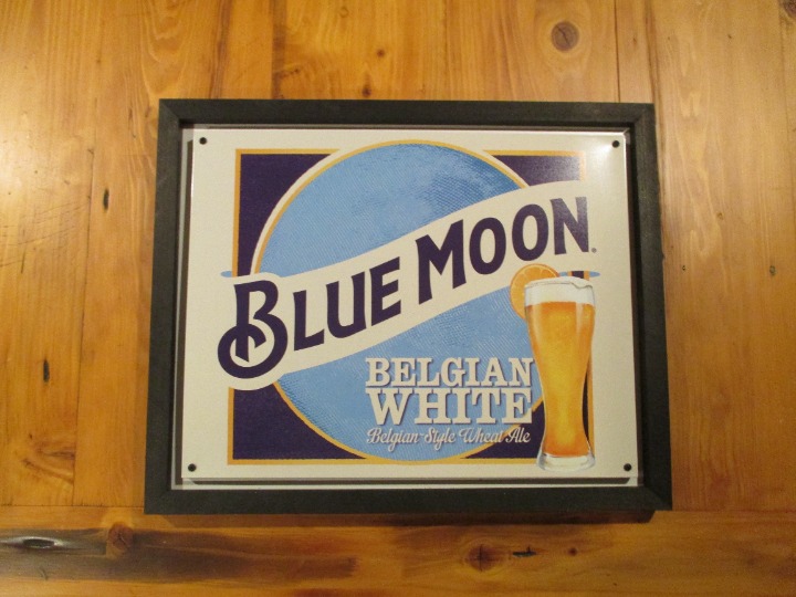 Blue Moon Decor Wall Hanging