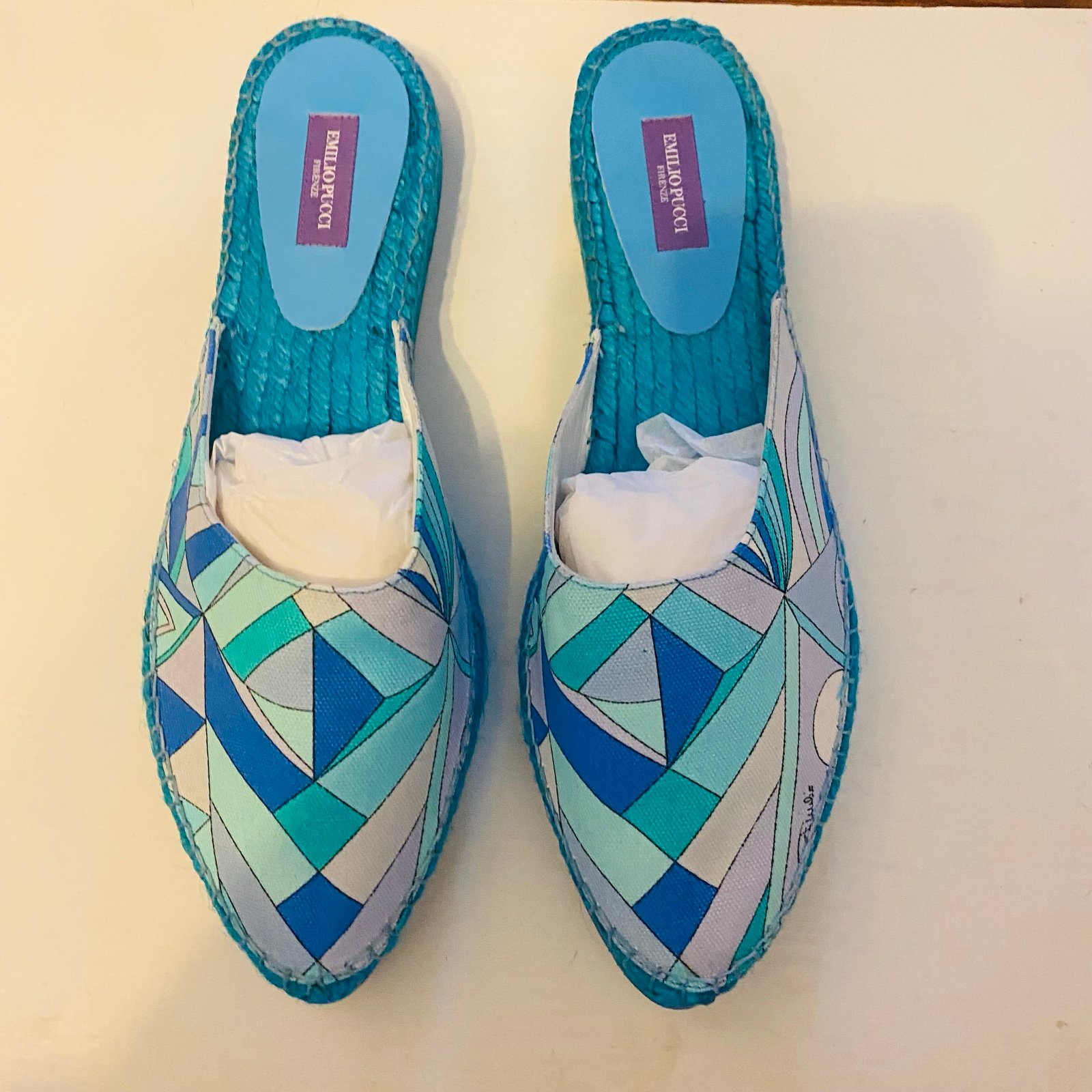 Emilio Pucci mule flats