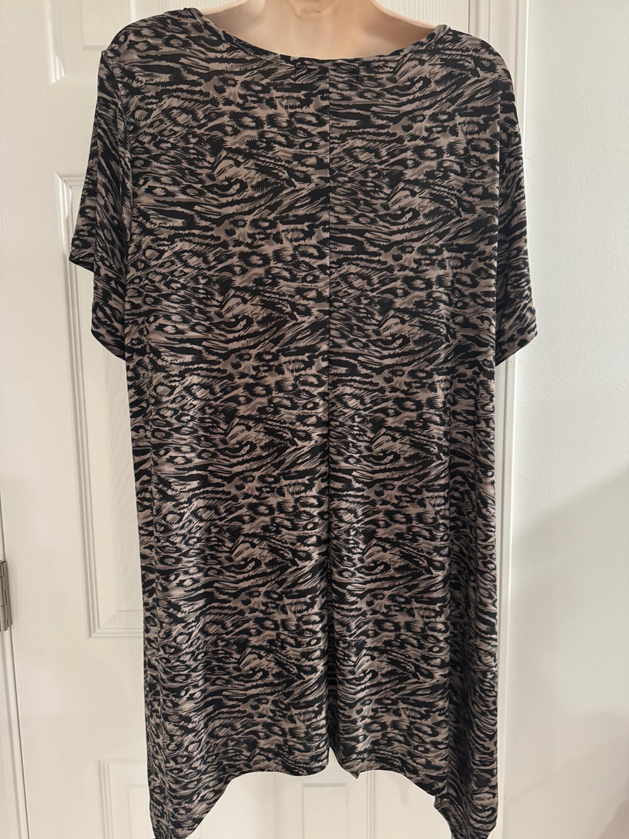 Isabella Rodriguez leopard shirt sz 1XL brand new
