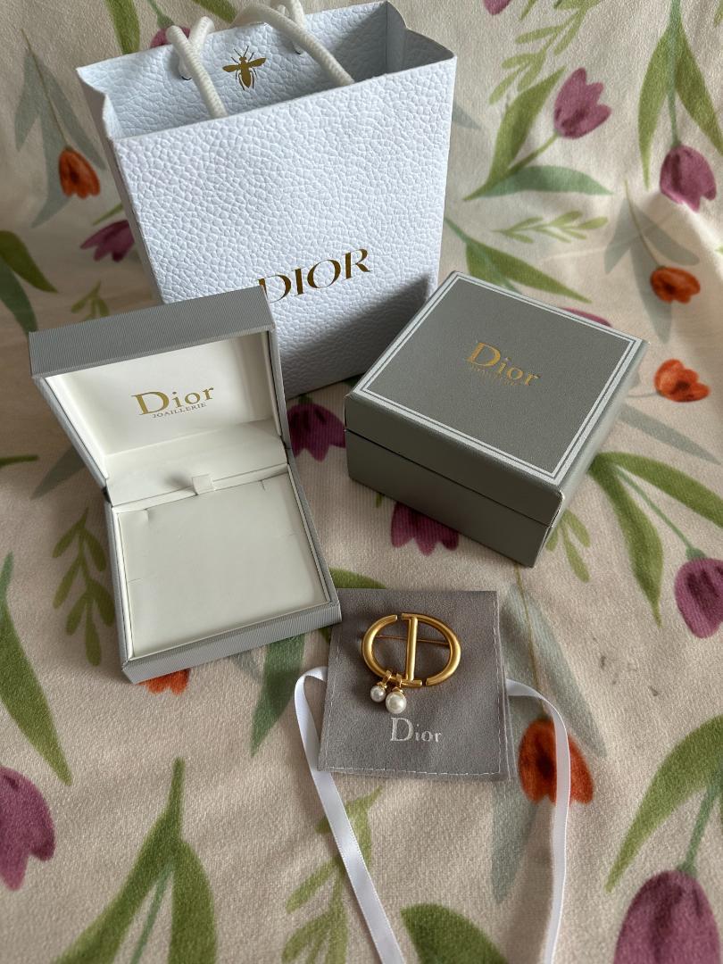 Dior Gold Brooch with Pearls