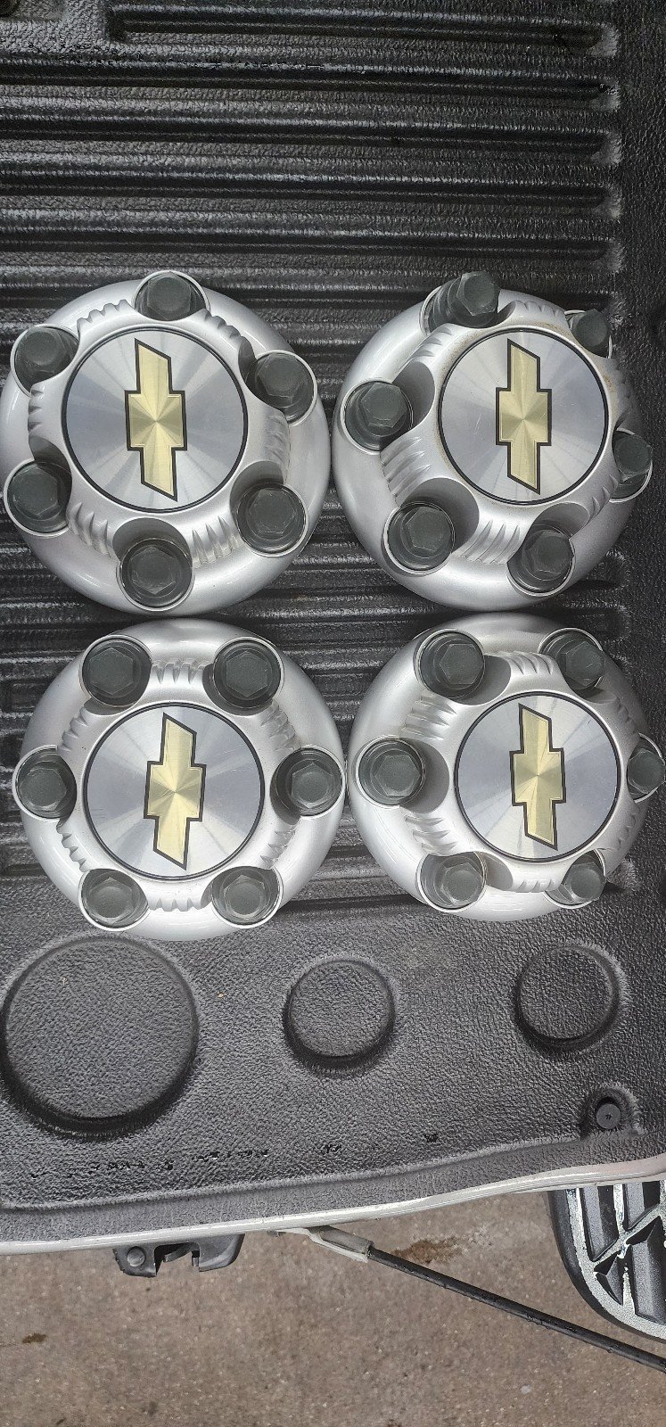 2007-2013 chevy silverado center caps
