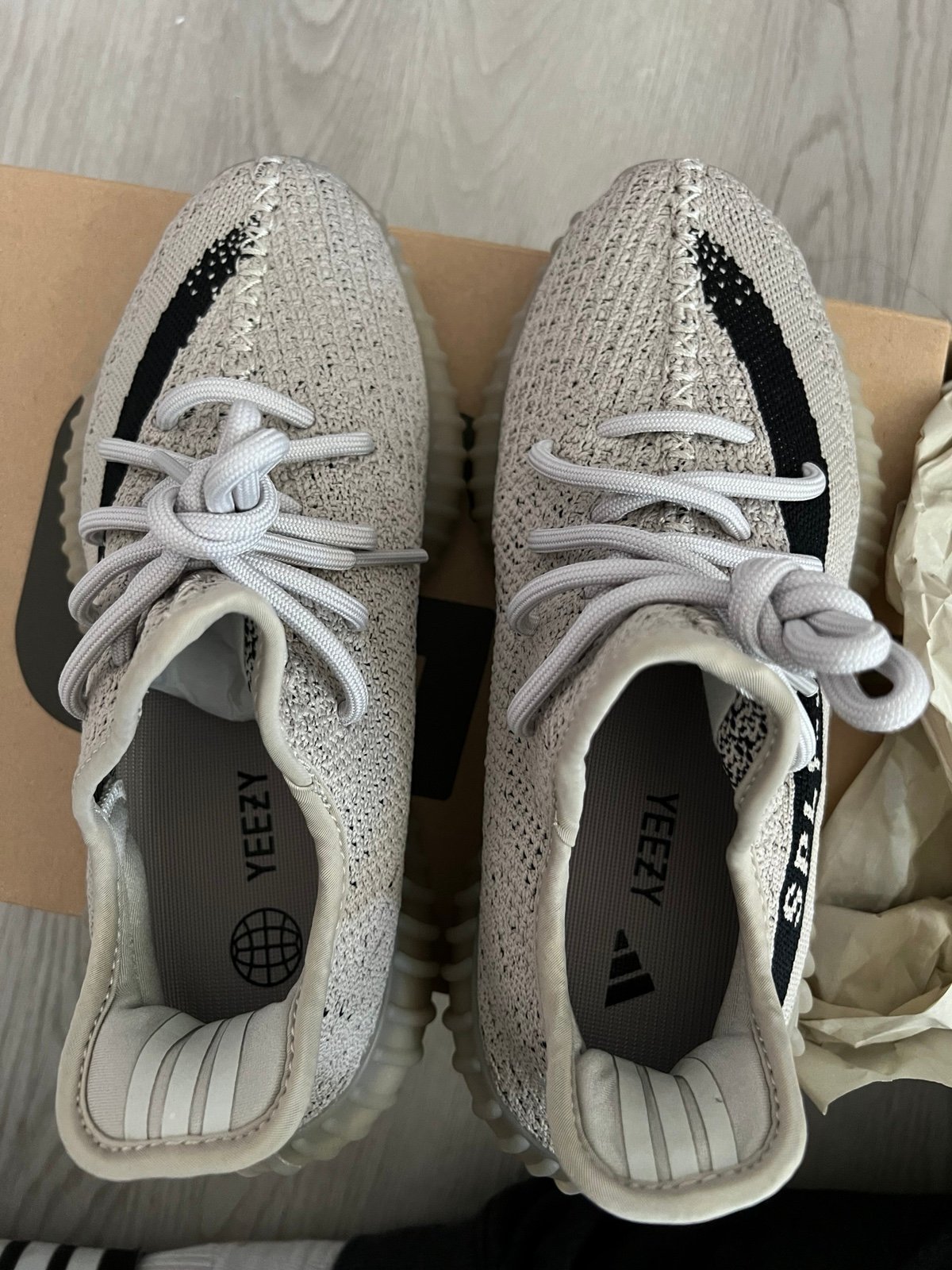 Yeezy Adidas Boost 350 V2 in Slate