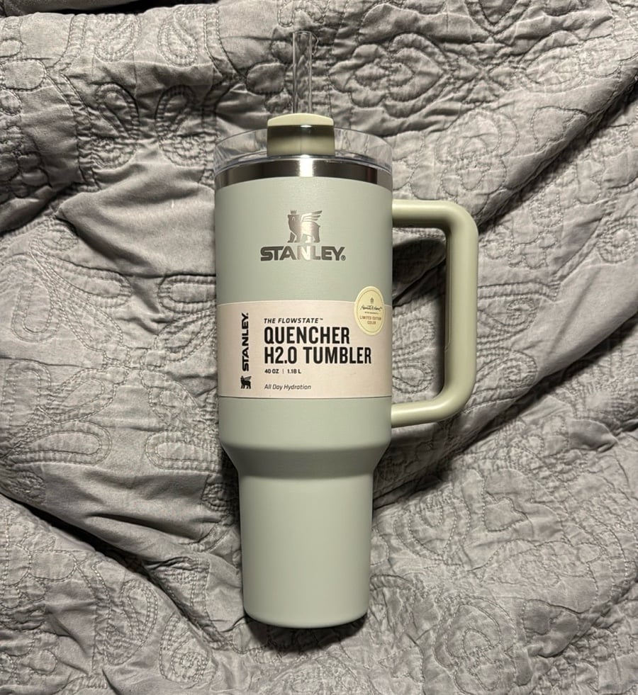 Stanley Quencher H2.0 Tumbler - Serene Greene