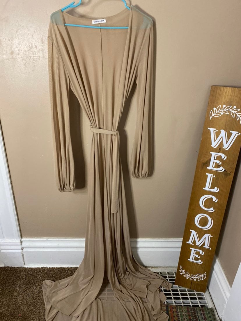 Long sheer gown/robe