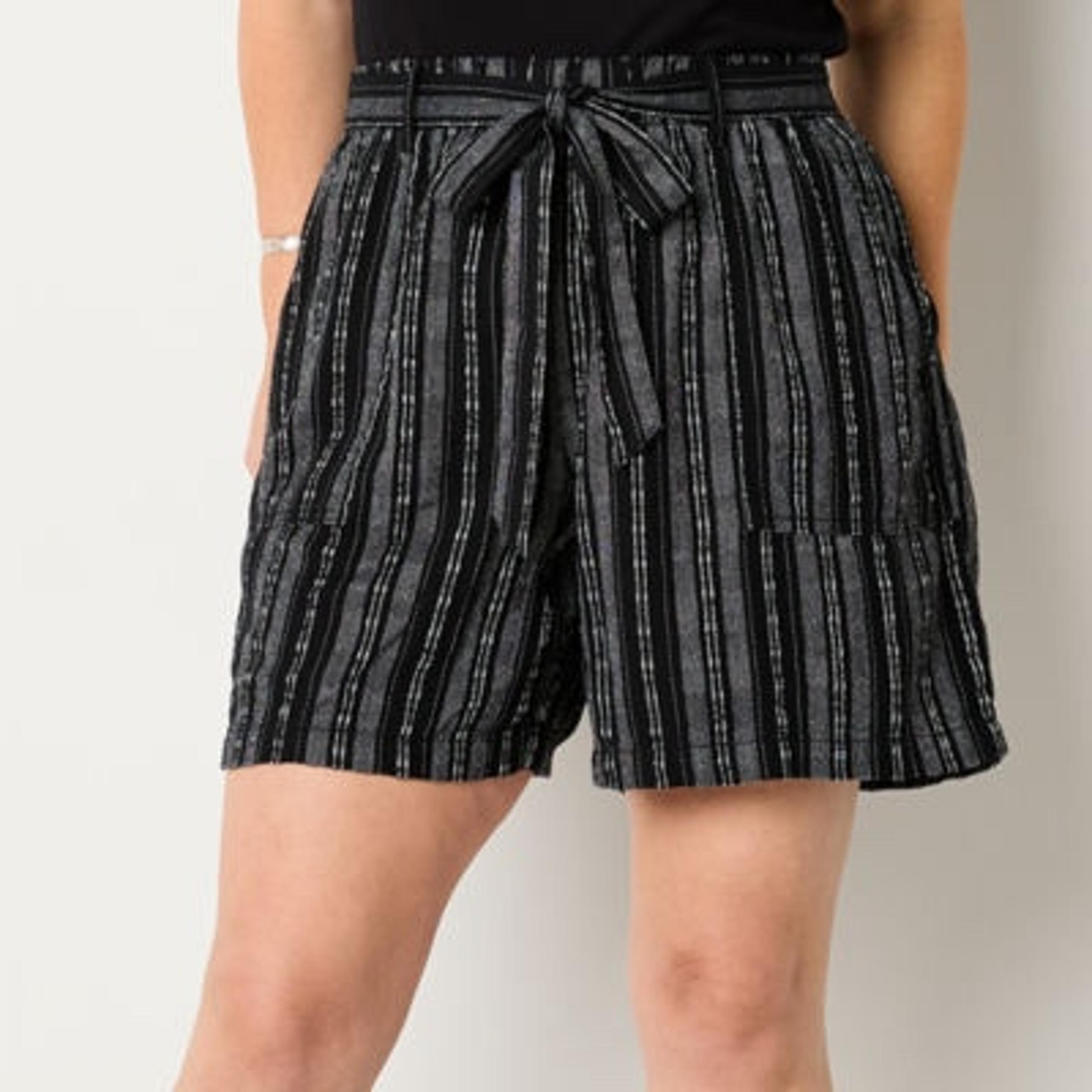 New a.n.a Dobby black stripe Linen High Rise Pull-On Short pockets XXL