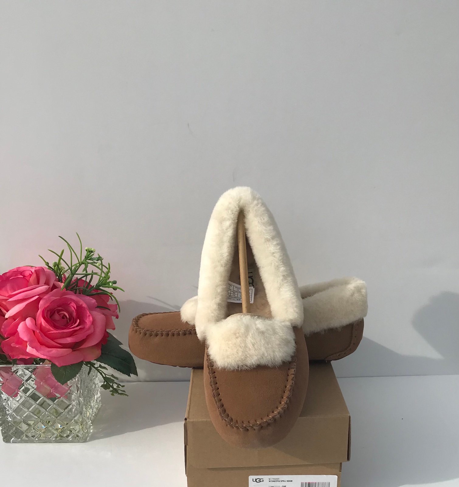 UGG Dakota Spill Seam slipper