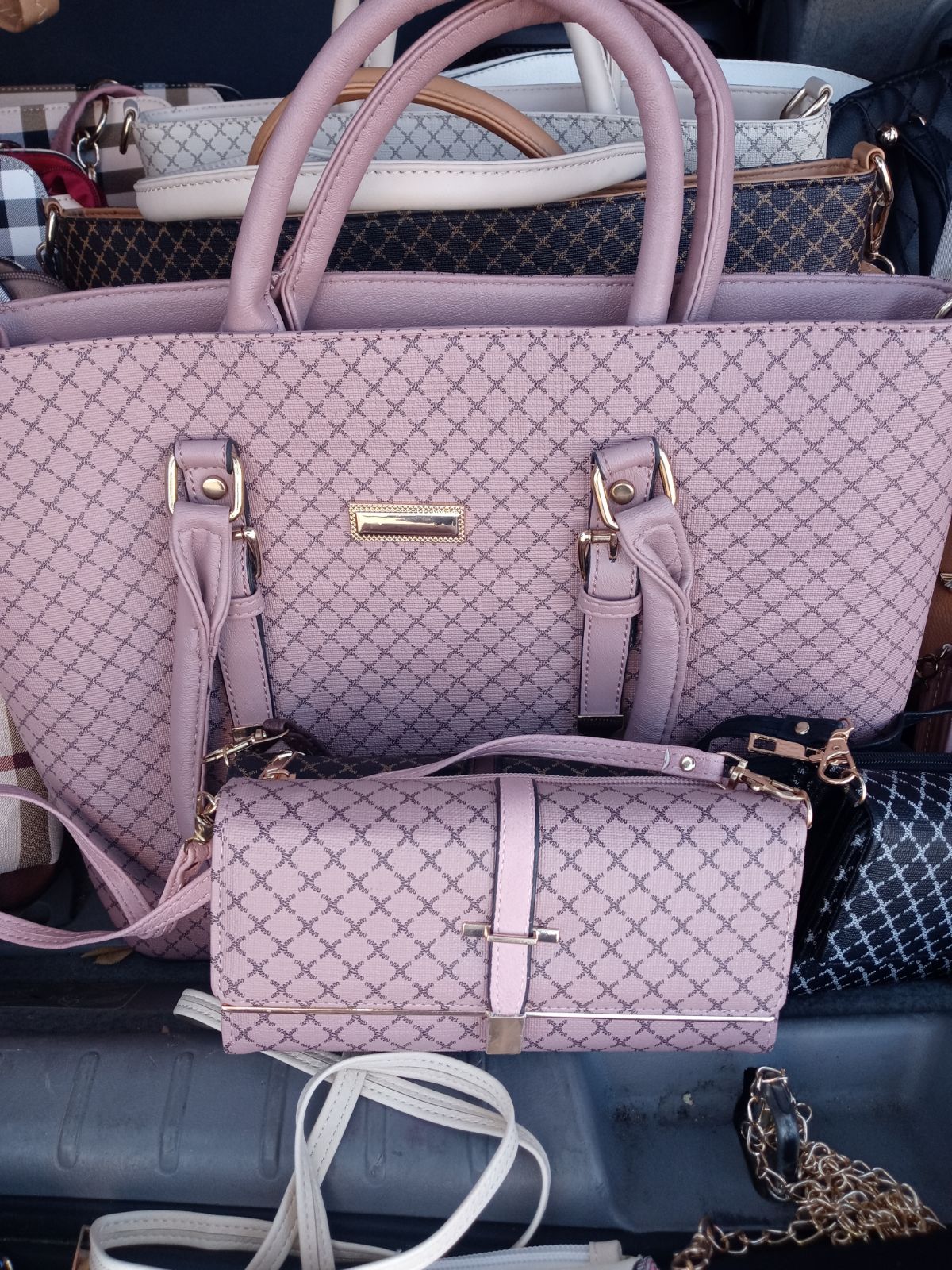 purses and handbags
