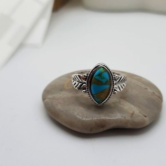 treasures turquoise ring size 9 R143