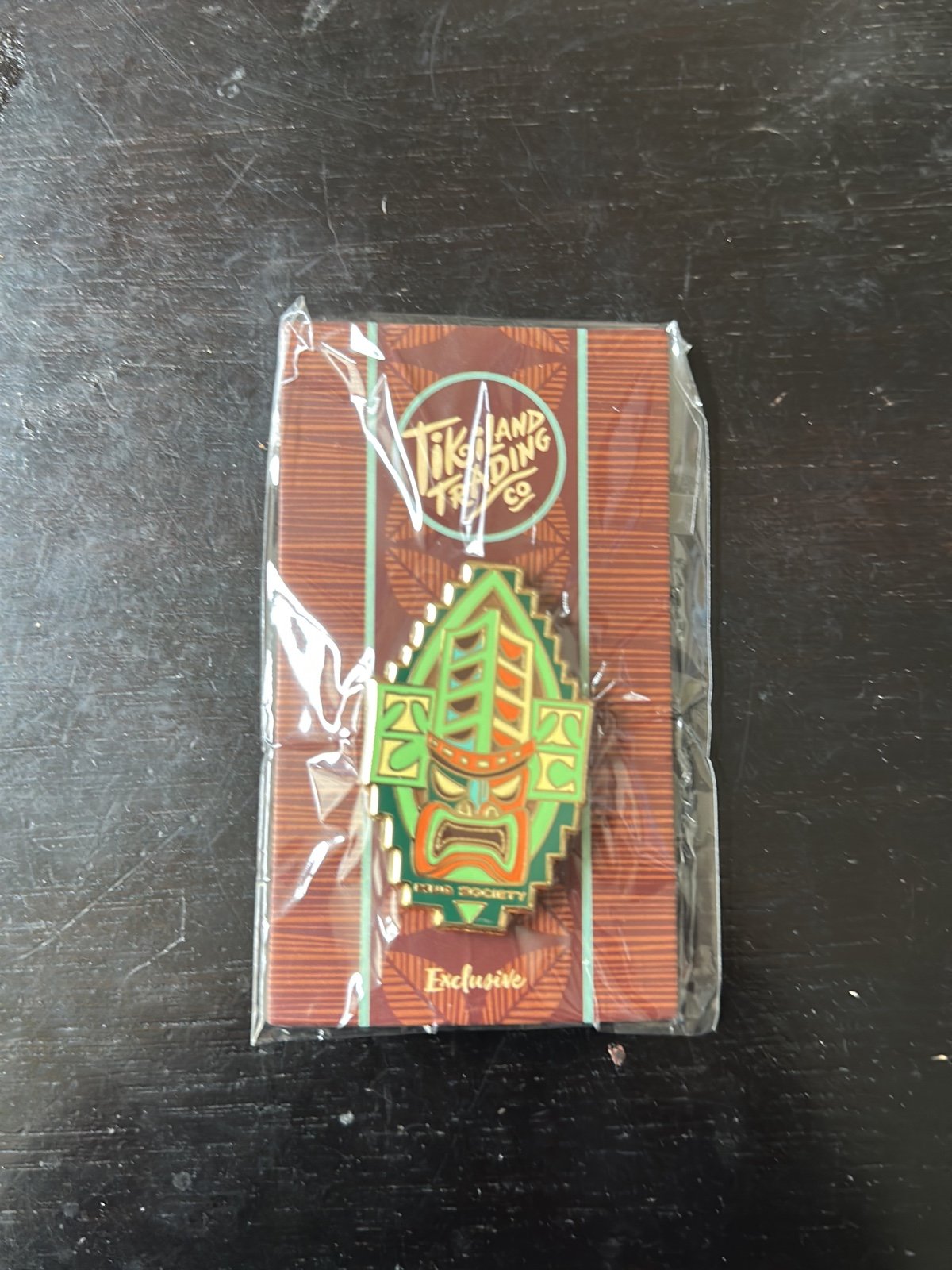 Tikiland Trading Member Exclusive Tiki Pin
