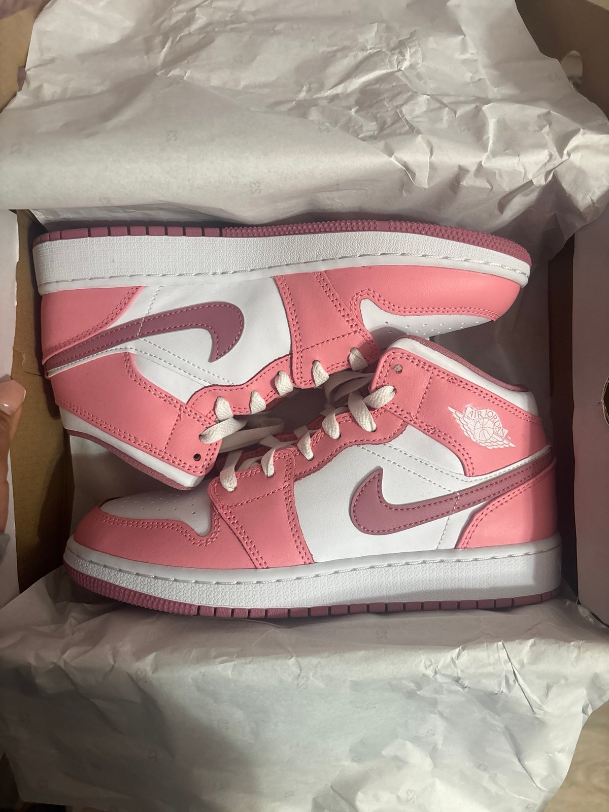 Air Jordan 1 mid (5.5y)