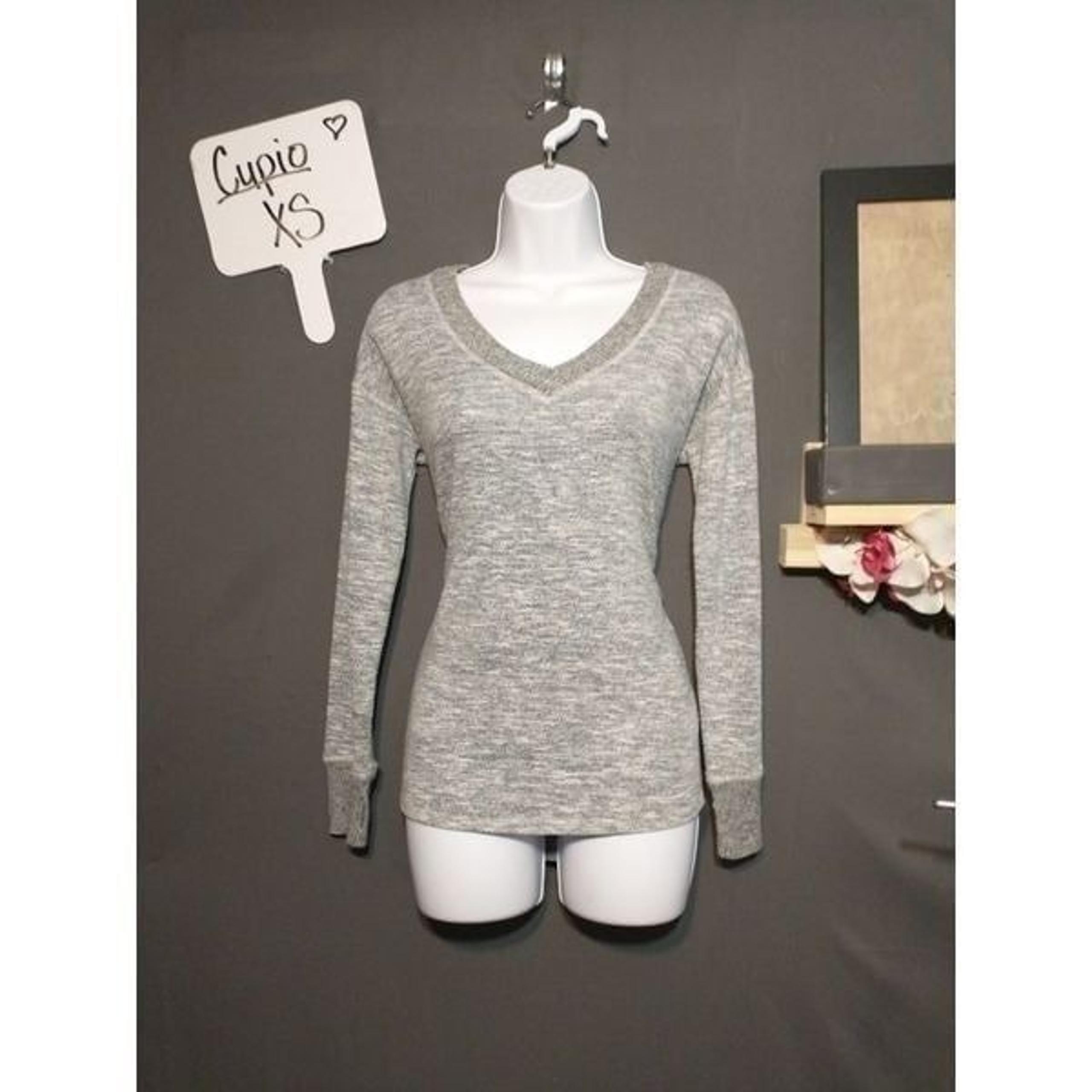 Cupio, long sleeve, soft, knit top xs
