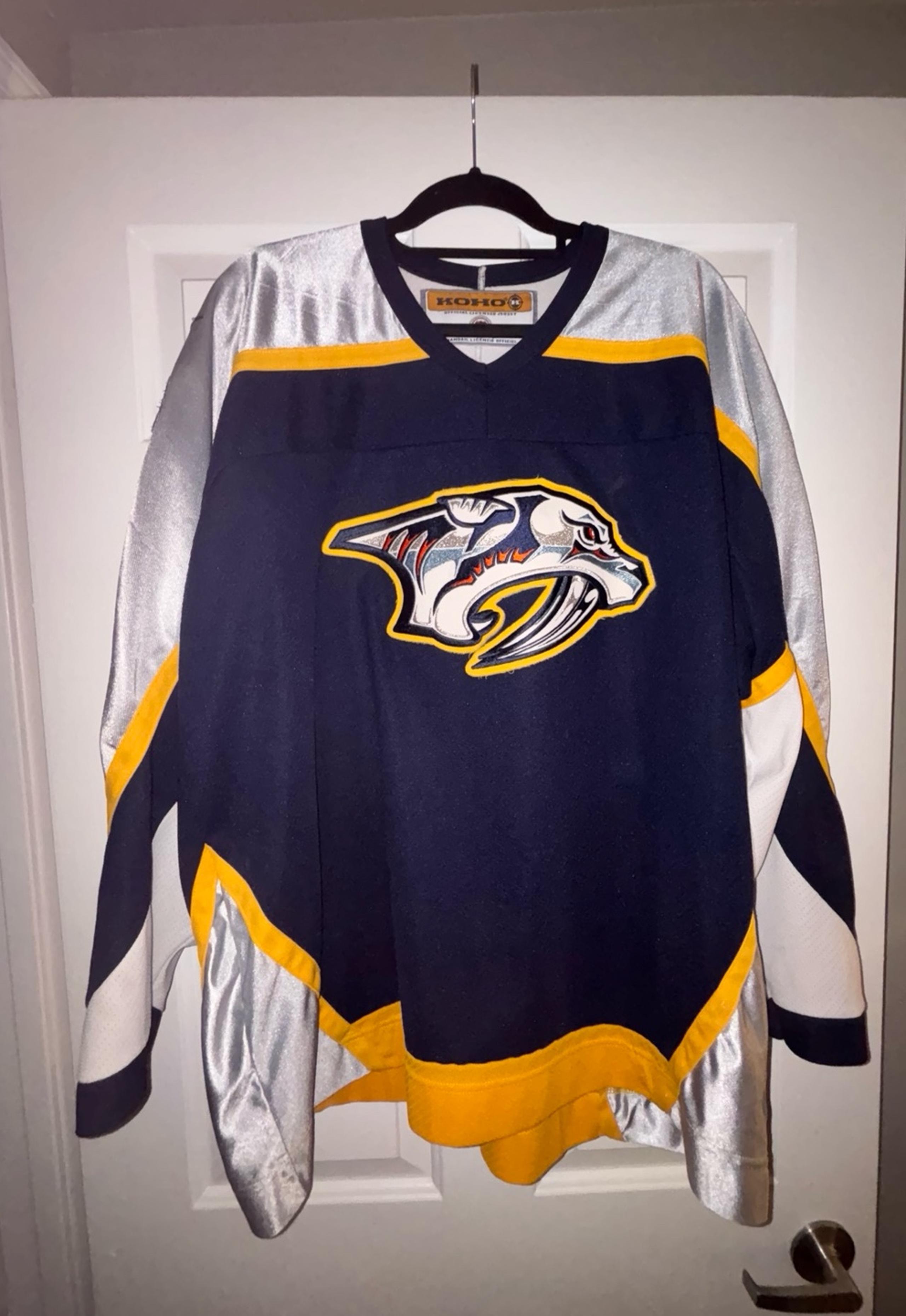 Vintage NASHVILLE PREDATORS NHL HOCKEY MENS JERSEY SZ XL Navy Yellow White KOHO