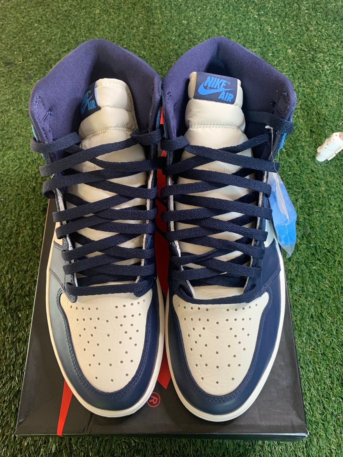 Jordan 1 Obsidian