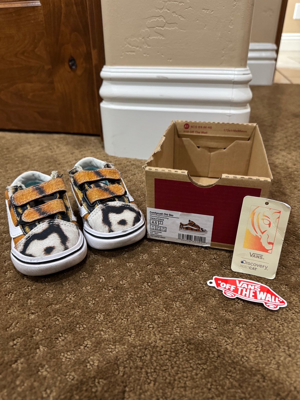 RARE Vans toddler Comfycush Old Skool Discovery Project Cat/Tiger 4.5 T