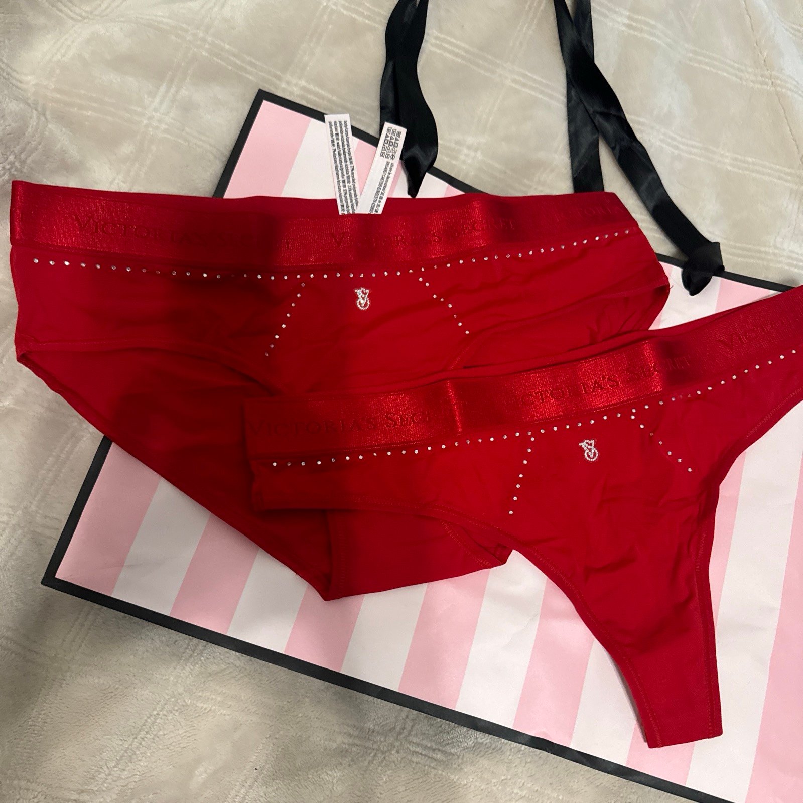 Victorias Secret Red Micro Bling Buckle Shine Thong X2 M Medium T6 Christmas